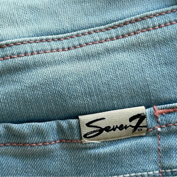 Seven7 Weekend Raw Hem Stretch Denim Shorts Icy2 Blue Rainbow Stripes Women’s 10 - Picture 5 of 7